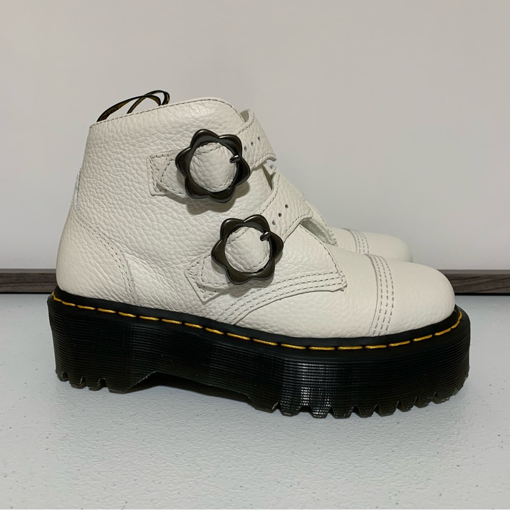 The Dr. Martens Devon Flower Buckle Leather Platform Boots-Size 5 NWOT